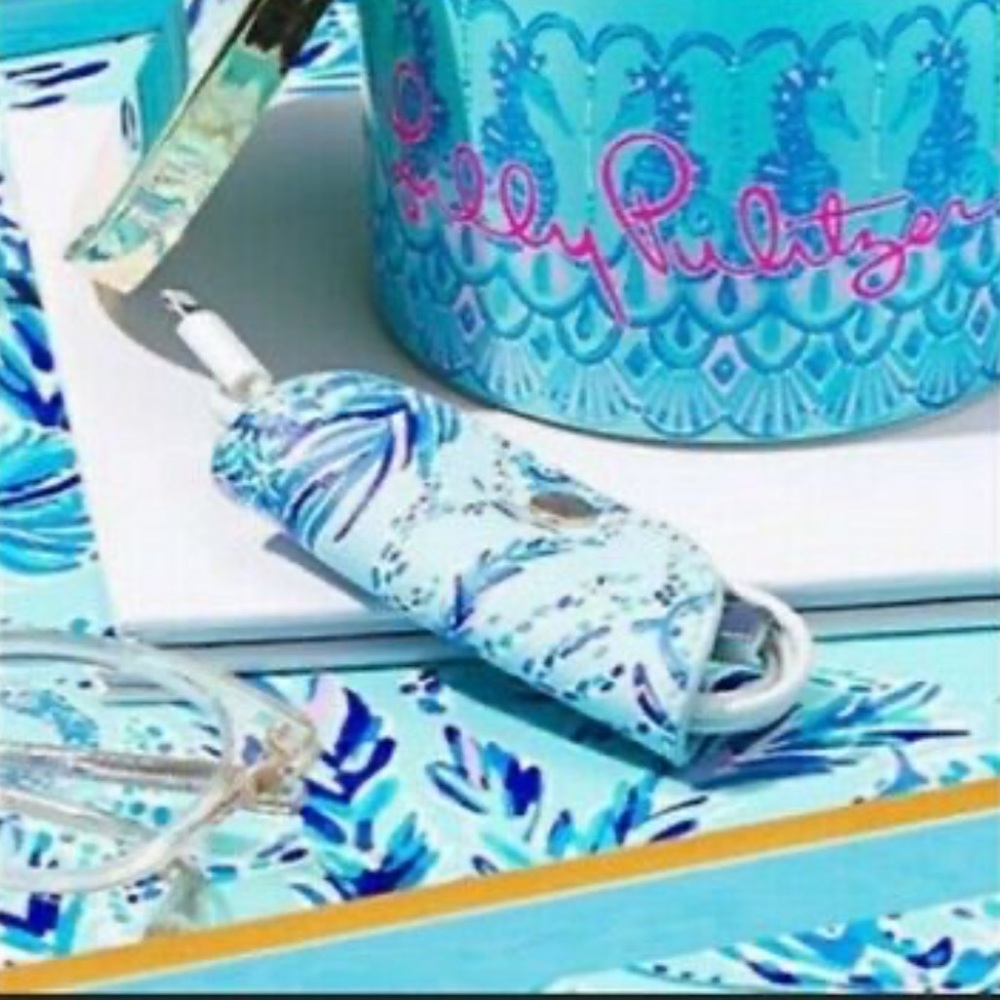 NWT Lily Pulitzer Blue Oasis Tint Cord Keeper